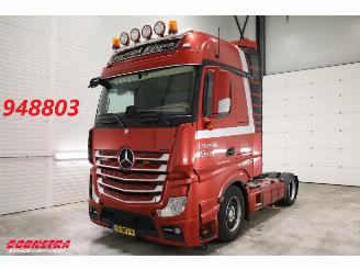 krockskadad bil vrachtwagen Mercedes Actros 1945 4X2 Mega Euro 6 2015/4