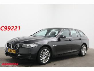 uszkodzony samochody osobowe BMW 5-serie Touring 520i Aut. High Executive Xenon Leder Memory Navi Clima Cruise SHZ 145.935 km! 2015/2