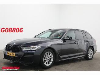 uszkodzony samochody osobowe BMW 5-serie Touring 520i M-Sport Pano LED HUD ACC 360° Memory LRHZ SHZ 2021/3