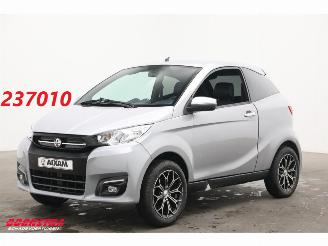 skadebil brommobiel Aixam  e Coupé Premium Elektrisch Moped Leder Camera 1.331 km! 2023/1