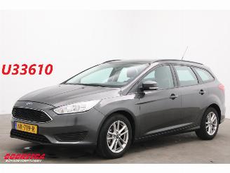 Schadeauto Ford Focus 1.0 Trend Navi Airco Cruise PDC 2017/2