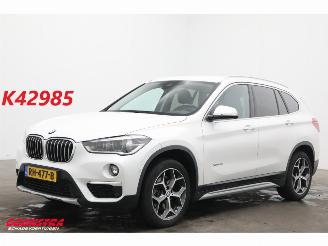 krockskadad bil auto BMW X1 xDrive20i High Executive LED HUD Leder Cruise Camera SHZ 2017/11
