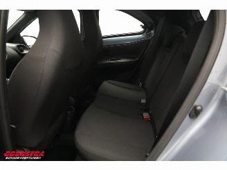 Toyota Aygo 1.0 VVT-i MT Play Apple/Android ACC Airco Camera 9.446 km! picture 16