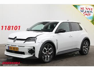 škoda osobní automobily Renault 5 comfort range Techno 52 kWh LED ACC Apple/Android Camera 225 km!! 2026/3