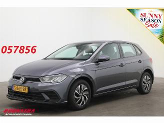 Damaged car Volkswagen Polo 1.0 TSI Life 5-drs ACC Virtual Airco Navi 2022/12