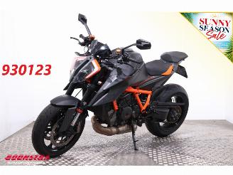 occasione motocicli KTM  1290 SuperDuke R ABS Heizgriffe Launch Control Quickshift 16.524 km! 2021/6