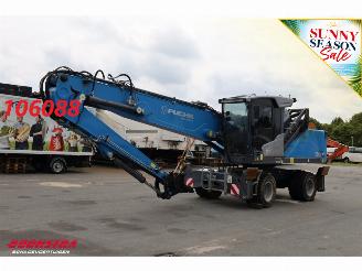 damaged machines Case  MHL 331 S5 Overslagkraan BY 2025 2.300 Uur 2024/2