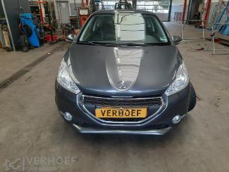 Vrakbiler auto Peugeot 208 208 I (CA/CC/CK/CL), Hatchback, 2012 / 2019 1.2 Vti 12V PureTech 82 2012/11