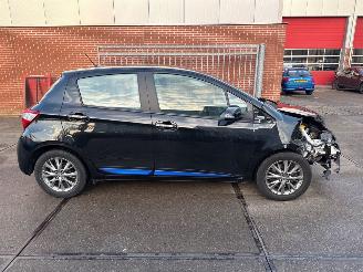 Toyota Yaris  picture 2