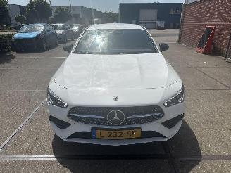 krockskadad bil auto Mercedes Cla-klasse  2021/7