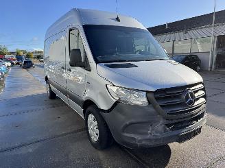 skadebil bedrijf Mercedes Sprinter ELECTRIC L2/H2 85kW 3.5T Aut Clima 2022/4