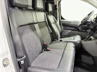 Toyota Proace Compact 1.5 D-4D Cool Comfort picture 10