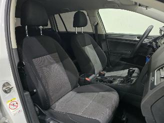 Volkswagen Golf Variant 1.6 TDI Trendline DSG Bjr.2014 picture 31