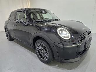 Avarii autoturisme Mini Cooper C Classic Trim 1.5 115Kw Bjr.2025 2025/6