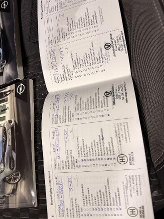 Opel Astra SPORTS TOURER 1.2 Edition Clima/Navi picture 31