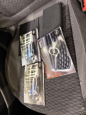 Opel Astra SPORTS TOURER 1.2 Edition Clima/Navi picture 36