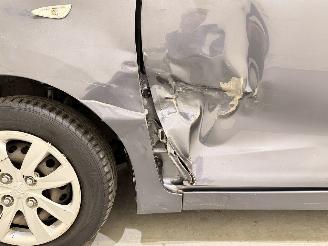 Hyundai I-10 HB 1.0i Blue Go! Navi/Clima picture 21