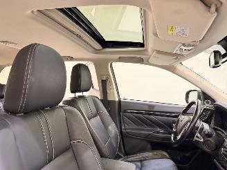 Mitsubishi Outlander 2.0 PHEV Instyle+ 4WD Aut. picture 18