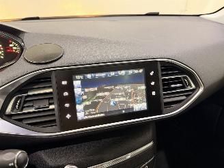 Peugeot 308 SW 1.6 Blue HDI 120 Executive picture 12