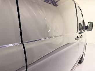 Ford Transit Custom 330 2.2 TDCi Ambiente Airco picture 12