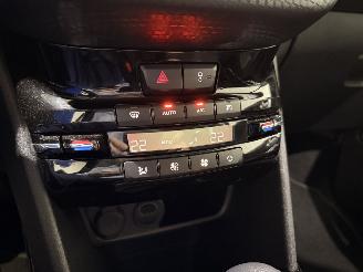 Peugeot 2008 1.2 GT-Line Automaat Navi/Clima picture 36