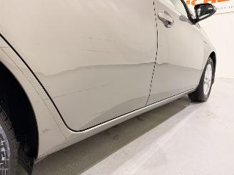 Toyota Auris HB 1.8 Hybrid Comfort picture 16