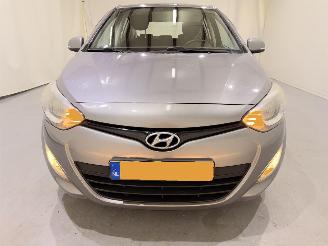Hyundai I-20 HB 1.2 i-Deal Navi/Airco picture 2