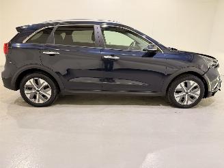 Kia e-Niro 64kWh ExecutiveLine Navi picture 22