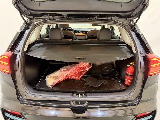 Kia e-Niro 64kWh DynamicLine Aut picture 41