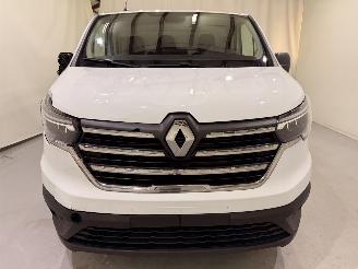 Renault Trafic 2.0 Blue dCi 150 Comfort Automatic picture 2