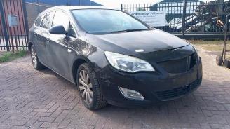 Opel Astra Astra J Sports Tourer (PD8/PE8/PF8), Combi, 2010 / 2015 1.7 CDTi 16V picture 1