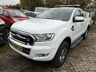 krockskadad bil bedrijf Ford Ranger 2.2 Diesel Limited  4 WD  ( schadevrij ) 2018/11