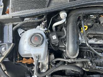 Skoda Fabia 1.0 TSI Ambition   5 Drs picture 4