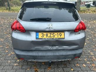 Peugeot 2008 1.6 VTI Feline picture 5