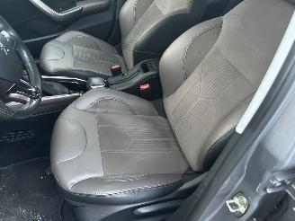 Peugeot 2008 1.6 VTI Feline picture 9