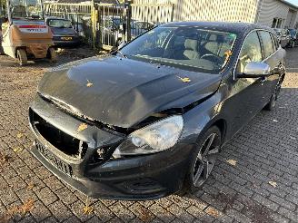 krockskadad bil auto Volvo V-60 1.6   T 3 2012/5