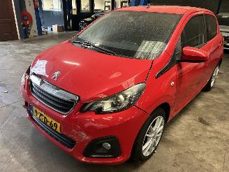 Damaged car Peugeot 108 1.0 2014/12