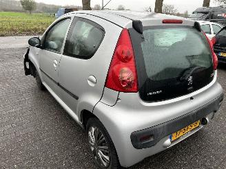 Peugeot 107 1.0-12V  XS Automaat  5 Drs- Airco picture 6