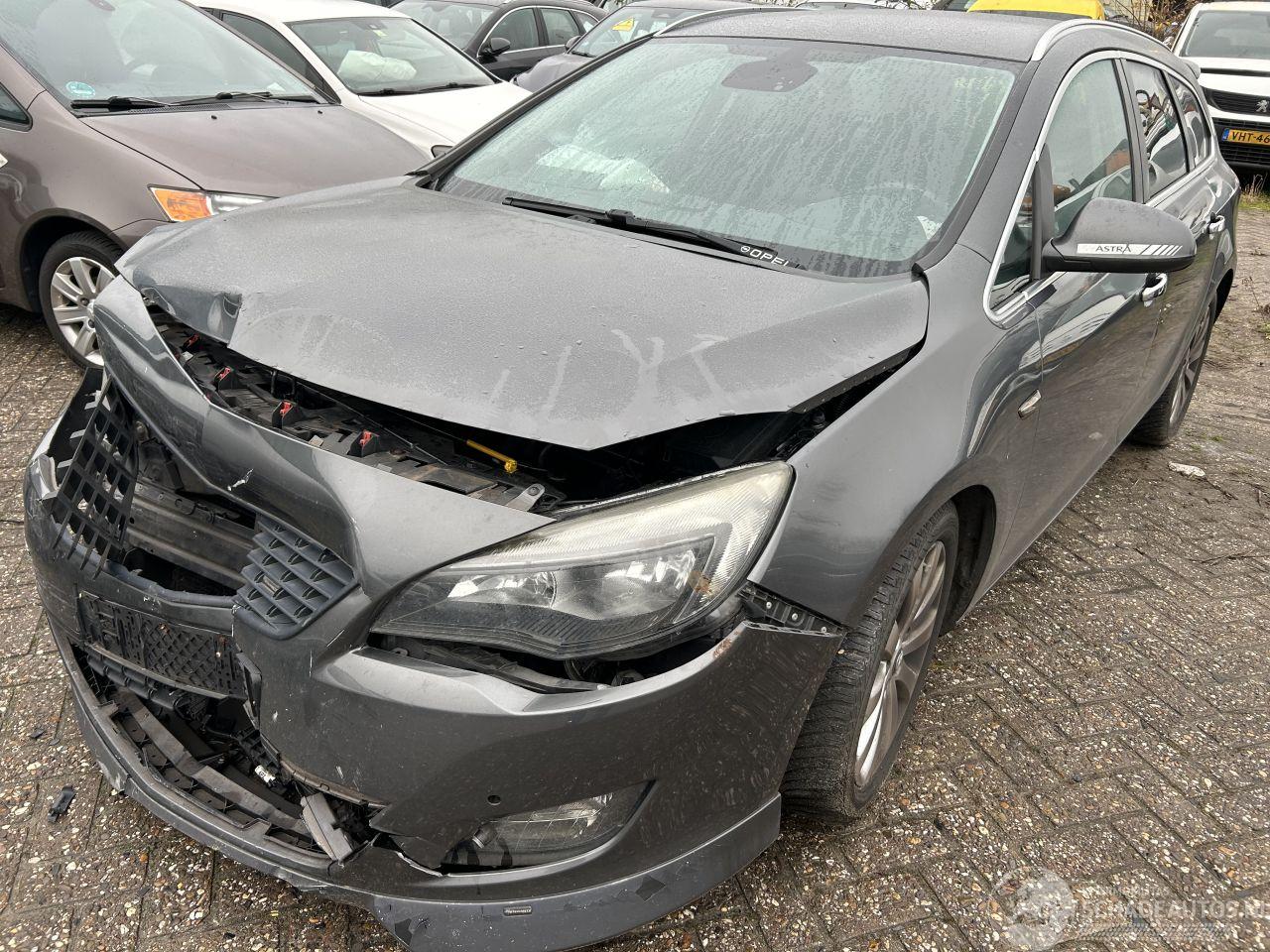 Opel Astra Sports Tourer 1.4 Turbo Sport