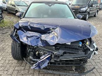 Volkswagen Golf 1.4 e PHEV  Style Automaat  ( 5 Drs- Panoramadak ) picture 2