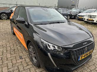 Peugeot 208 1.2 PureTech  Allure picture 3