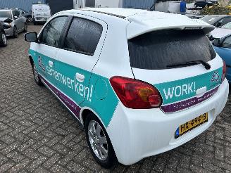 Mitsubishi Space-star 1.0 picture 6