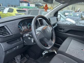 Peugeot Expert Electrisch   Automaat  9 persoons picture 14