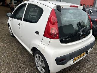 Peugeot 107 1.0-12V XR picture 5