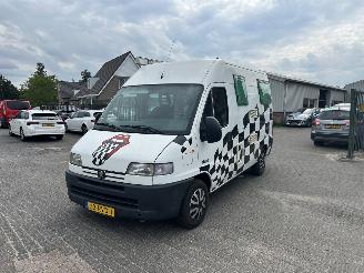 skadebil camper Peugeot Boxer  1999/11