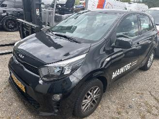 krockskadad bil auto Kia Picanto 1.0 DPI  Dynamic Line 2023/7