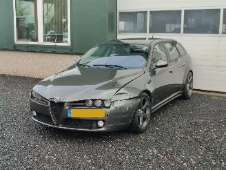 Auto incidentate Alfa Romeo 159 1.9 JTS Distinctive 2006/7