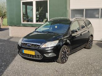 Voiture accidenté Ford Focus 1.6 Trend Combi Airco 2009/7