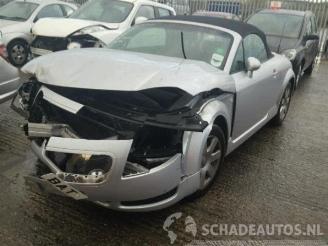 Vrakbiler auto Audi TT  2003/9