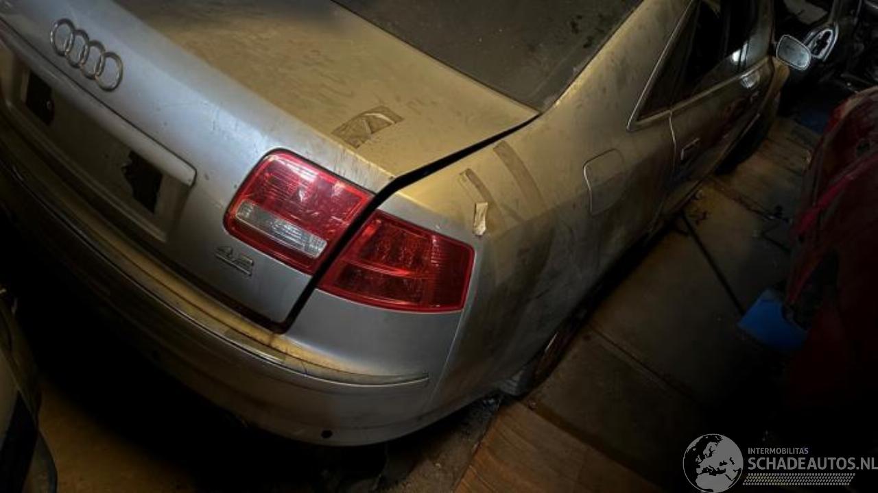 Audi A8 A8 (D3), Sedan, 2002 / 2010 4.2 V8 40V FSI Lang Quattro